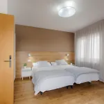 ゲストハウス Hostal-restaurante Lugano