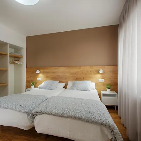 בית הארחה Hostal-restaurante Lugano 3*