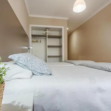 Hostal-restaurante Lugano בית הארחה