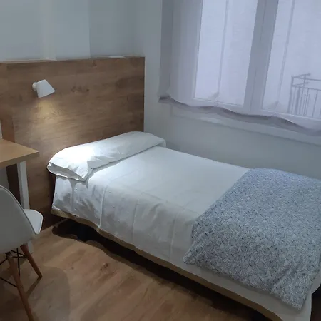 בית הארחה Hostal-restaurante Lugano 3*