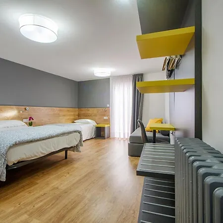 Hostal-restaurante Lugano Konukevi