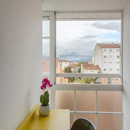 Hostal-restaurante Lugano 招待所 Verín