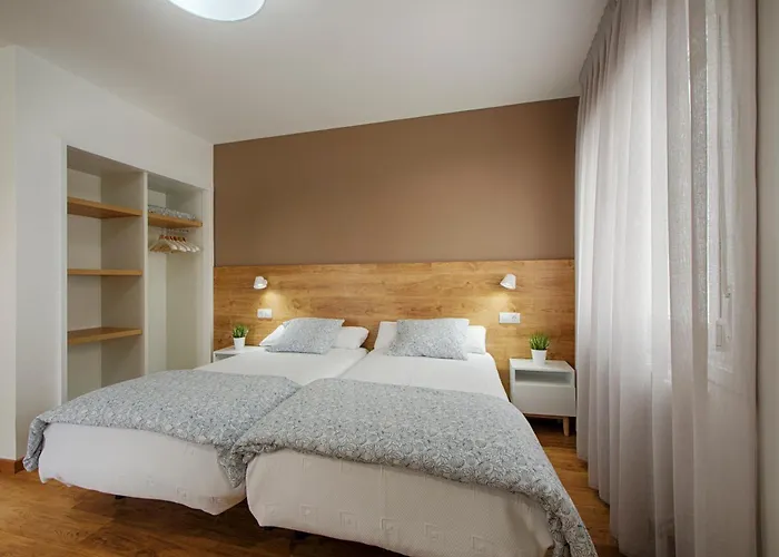 בית הארחה Hostal-restaurante Lugano 3*