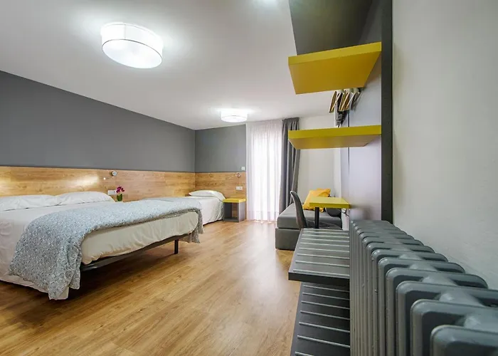 Hostal-restaurante Lugano בית הארחה